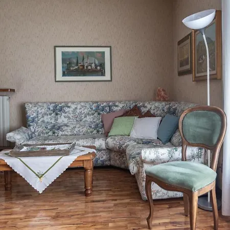 Apartment Elegante Casa Disposta Su 3 Piani A Croveo Baceno
